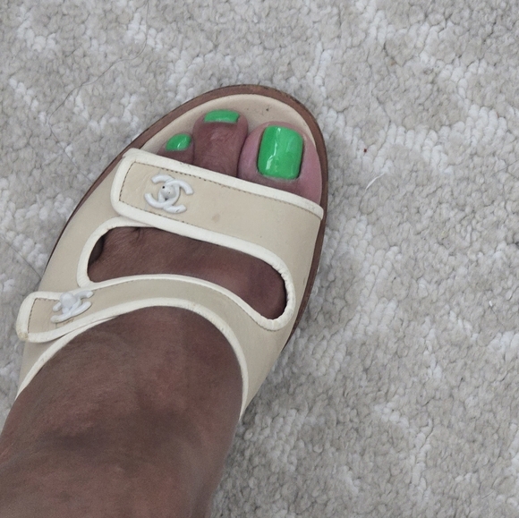 Chanel Vintage Elegant Cream Women's Heels - Picture 12 of 17